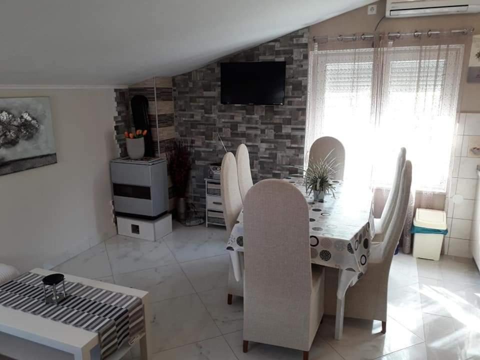 Apartment Mario Dramalj Esterno foto